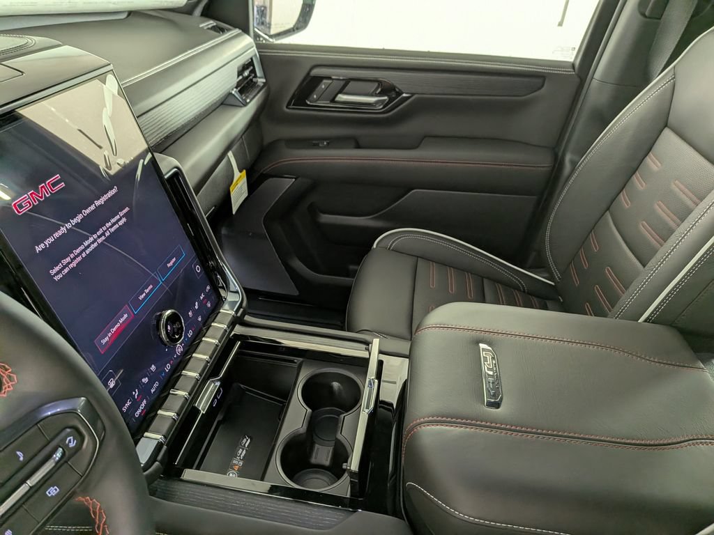 New 2026 GMC Yukon XL AT4 Ultimate w/ LPO, Floor Liner Package AWD/4WD image 28
