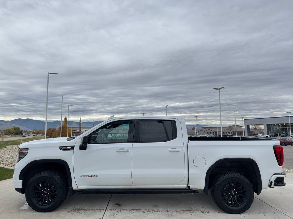 Used 2022 GMC Sierra 1500 AT4X image 2