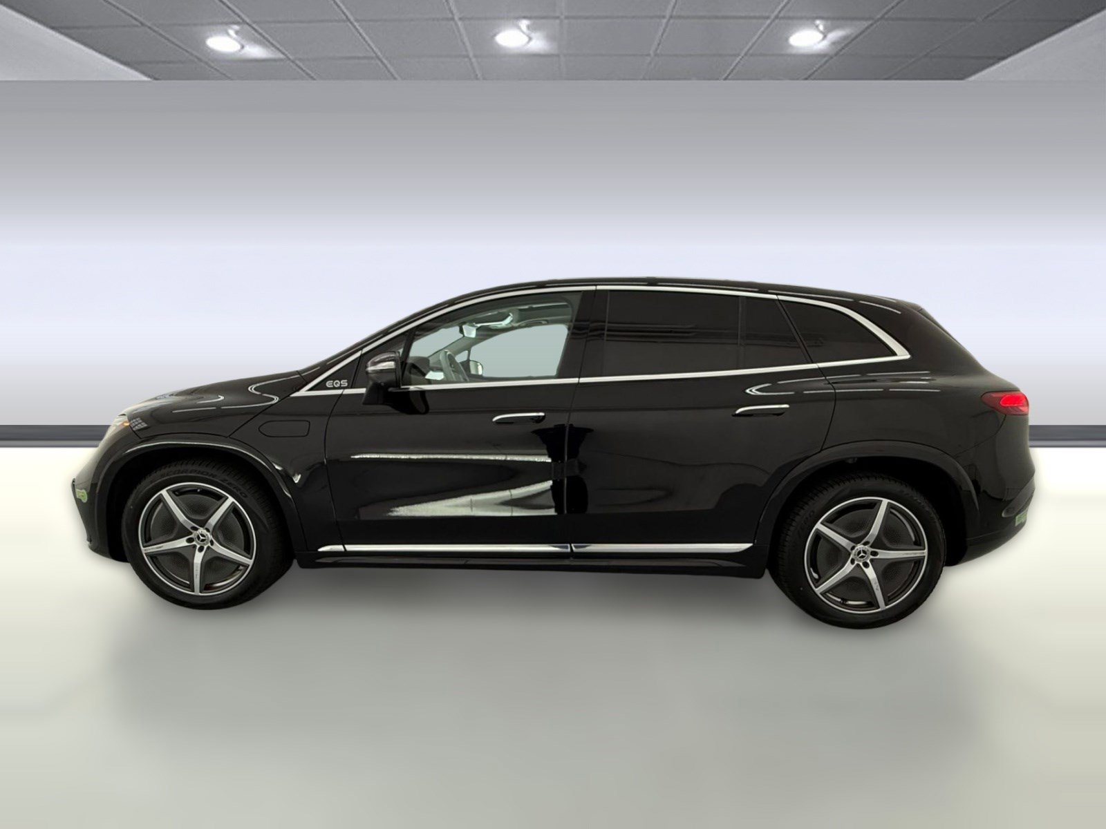 Used 2023 Mercedes-Benz EQS 580 4MATIC SUV image 2