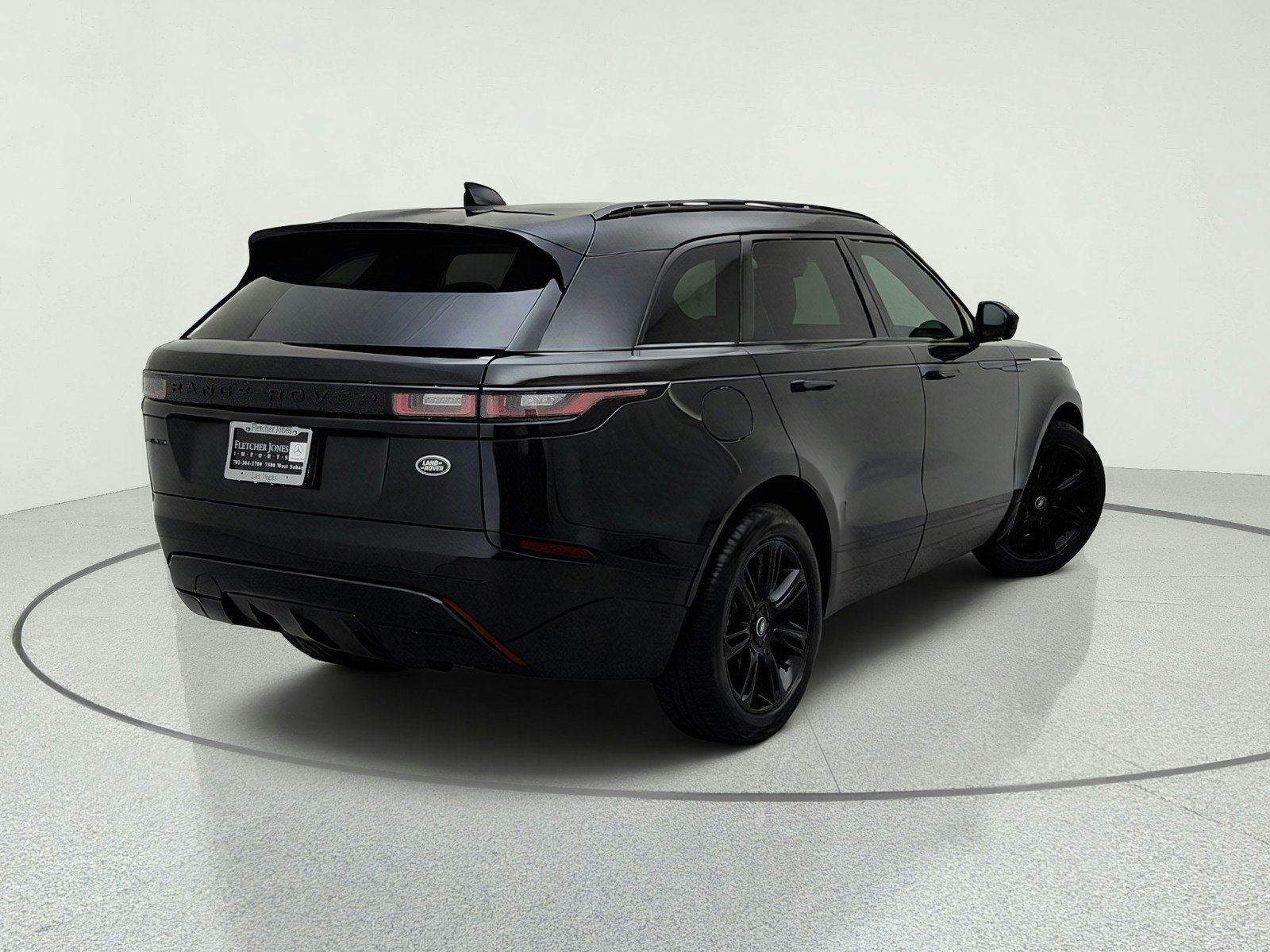 Used 2022 Land Rover Range Rover Velar R-Dynamic S AWD/4WD image 9