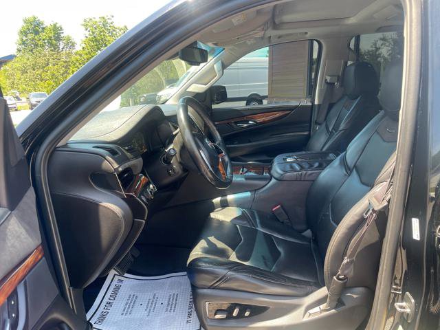 Used 2015 Cadillac Escalade Premium AWD/4WD image 17