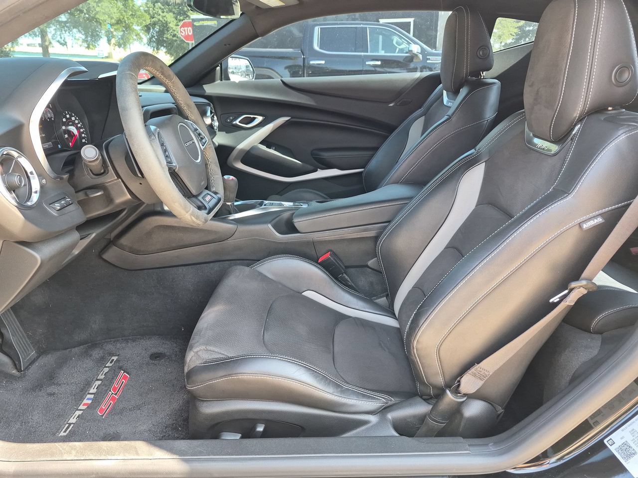 Used 2022 Chevrolet Camaro SS RWD image 17