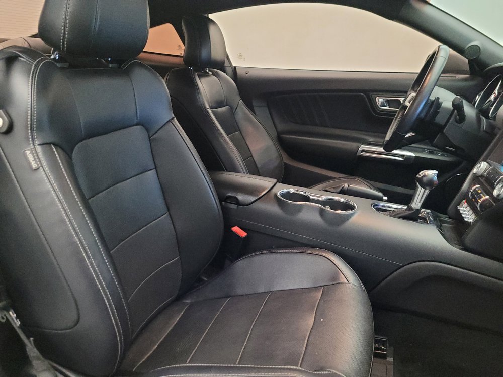 Used 2017 Ford Mustang Premium RWD image 21