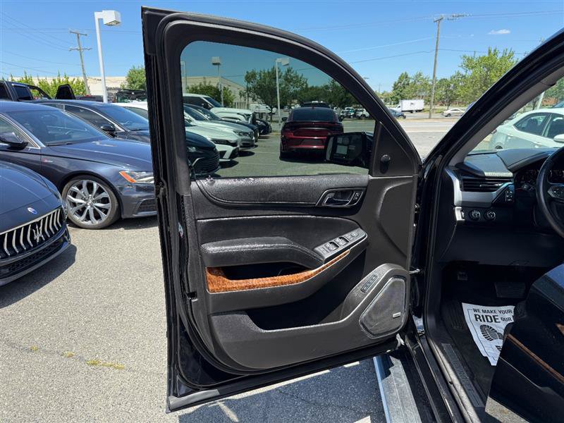 Used 2015 Chevrolet Tahoe LTZ AWD/4WD image 16