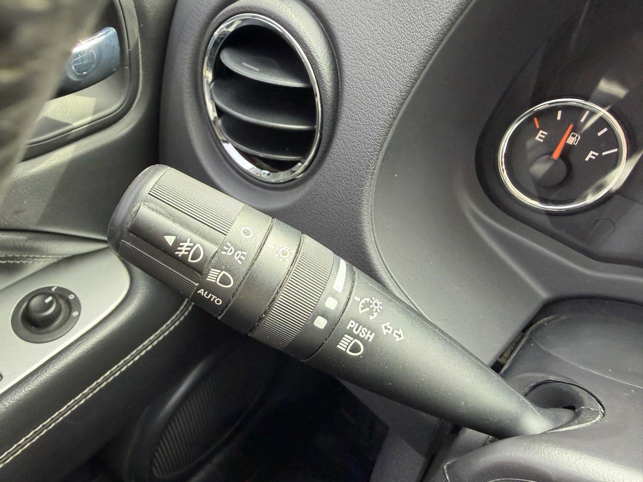 Used 2016 Jeep Compass Latitude image 26