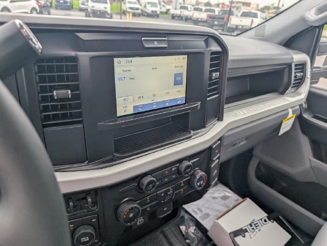 New 2026 Ford F550 4x4 Regular Cab Super Duty image 19