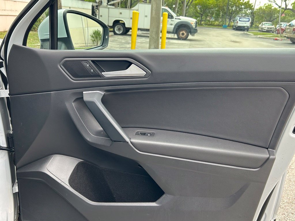 Used 2019 Volkswagen Tiguan SE AWD/4WD image 28