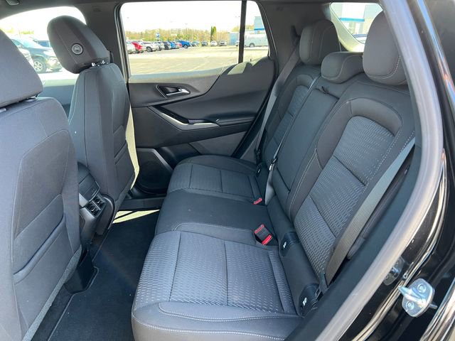 Used 2026 Chevrolet Equinox LT AWD/4WD image 5