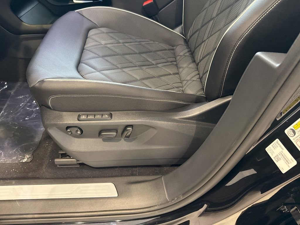 New 2026 Volkswagen Atlas SEL Premium R-Line image 18