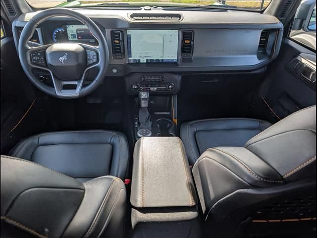 Used 2024 Ford Bronco Badlands AWD/4WD image 16