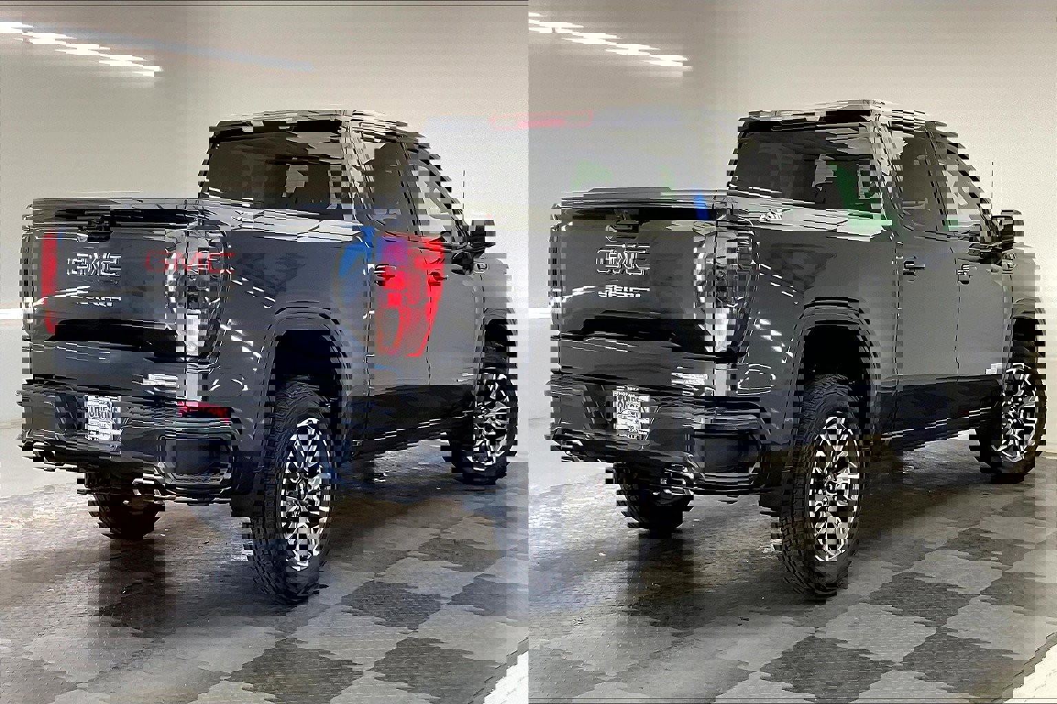 Used 2024 GMC Sierra 1500 Elevation w/ X31 Off-Road Package image 13