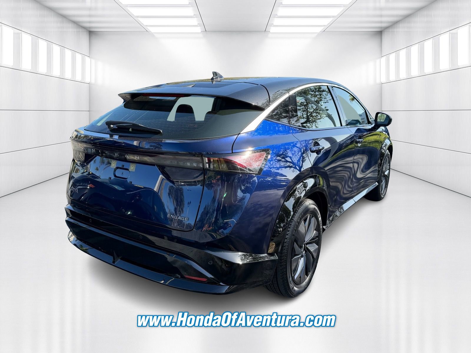 Used 2023 Nissan Ariya FWD image 3