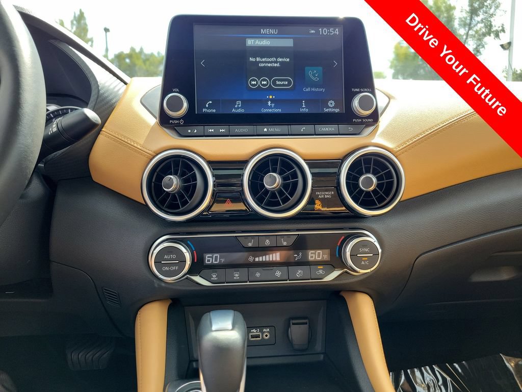 Used 2025 Nissan Sentra SV w/ SV Premium Package FWD image 15