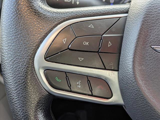 Used 2020 Chrysler Voyager Lxi image 11