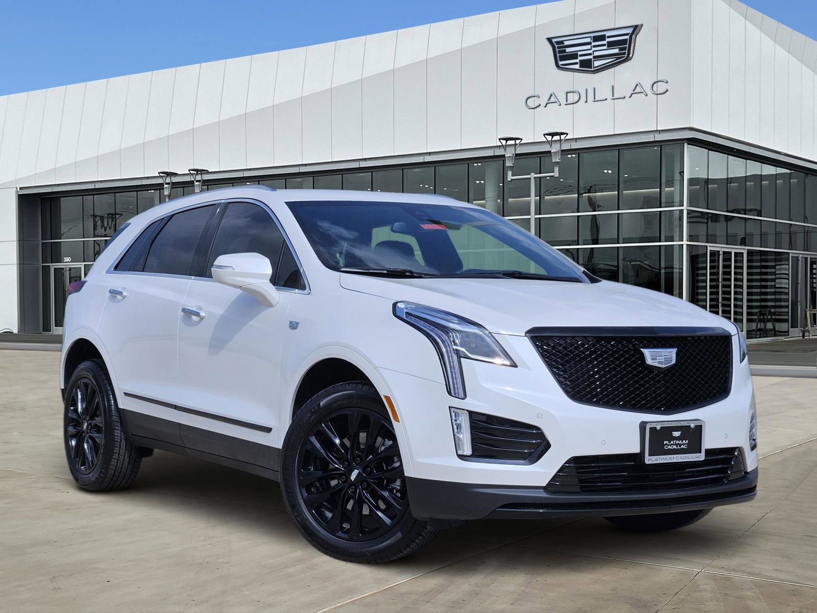 New 2026 Cadillac XT5 Luxury w/ LPO, ONYX Package