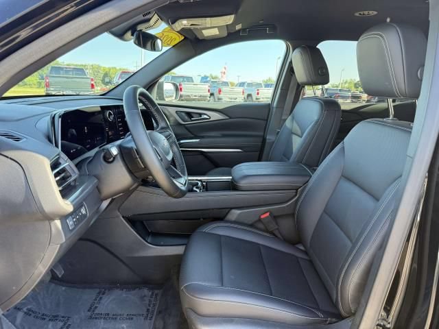 Used 2026 Chevrolet Traverse LT AWD/4WD image 11