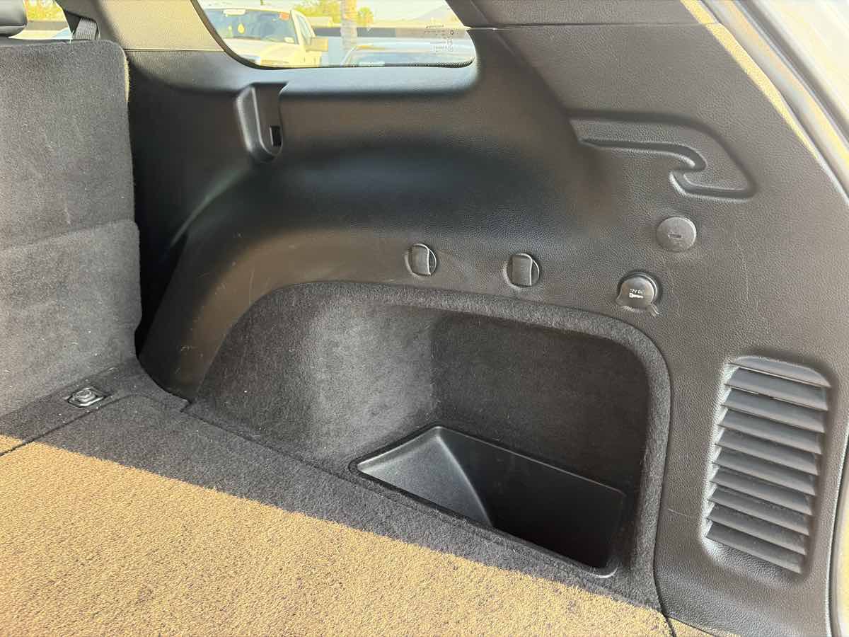 Used 2019 Jeep Grand Cherokee Altitude RWD image 21
