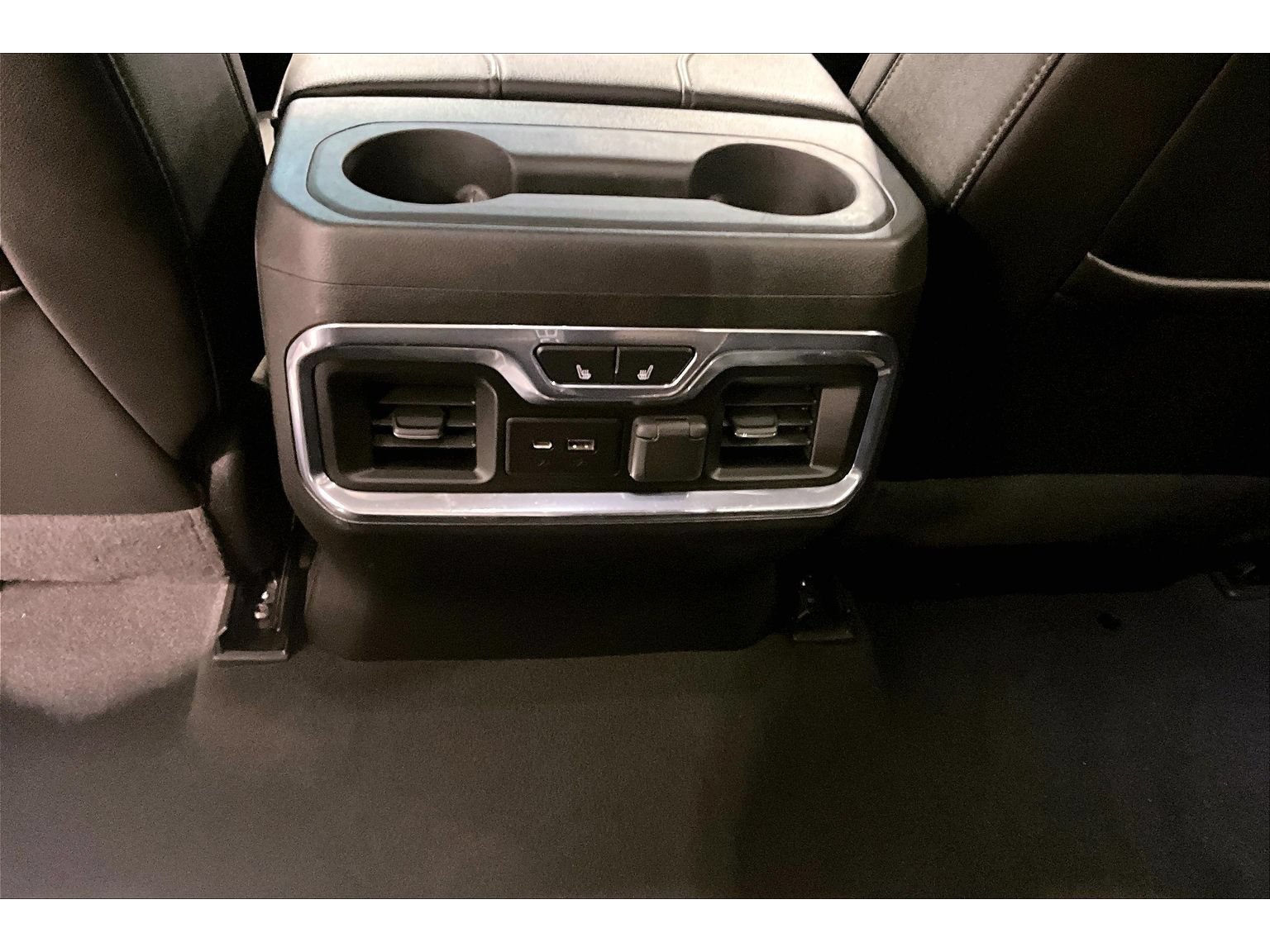 Used 2021 Chevrolet Silverado 2500 LTZ w/ LTZ Plus Package AWD/4WD image 12