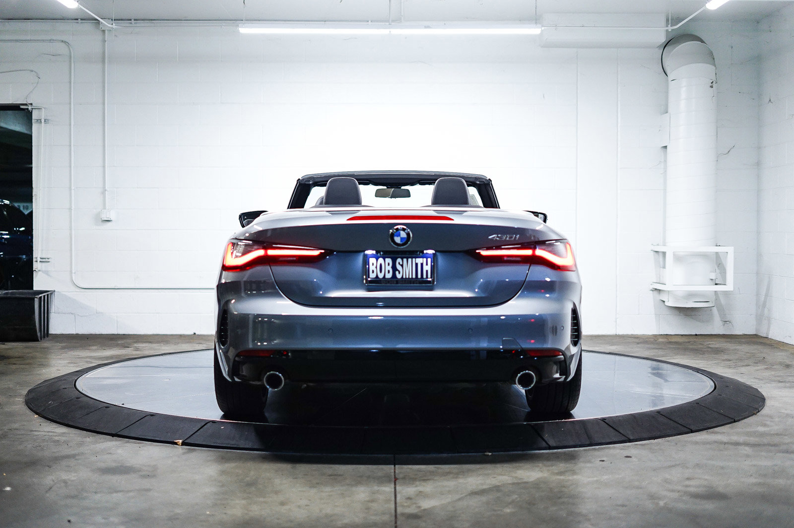 Used 2025 BMW 430i Convertible w/ Convenience Package image 11