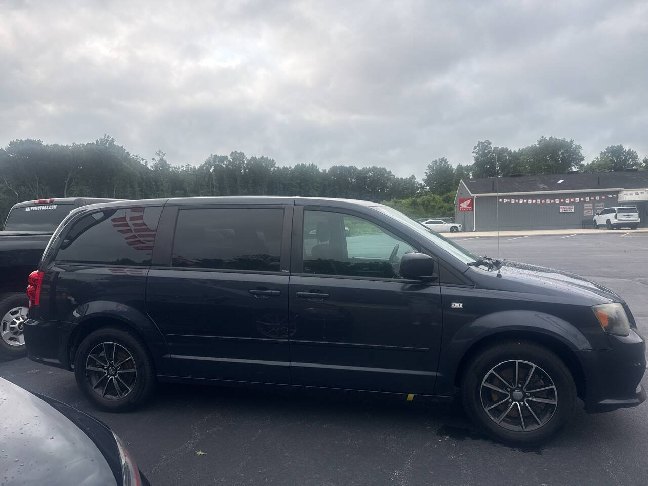 Used 2014 Dodge Grand Caravan SE FWD image 10