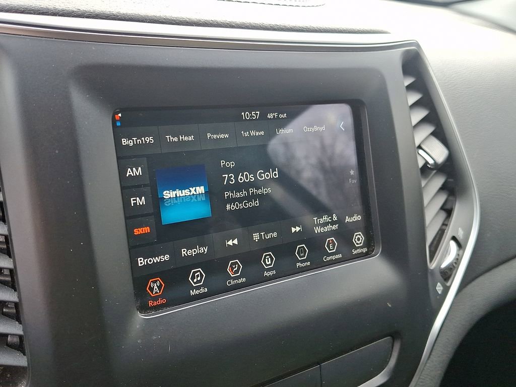 Used 2020 Jeep Cherokee Latitude image 4