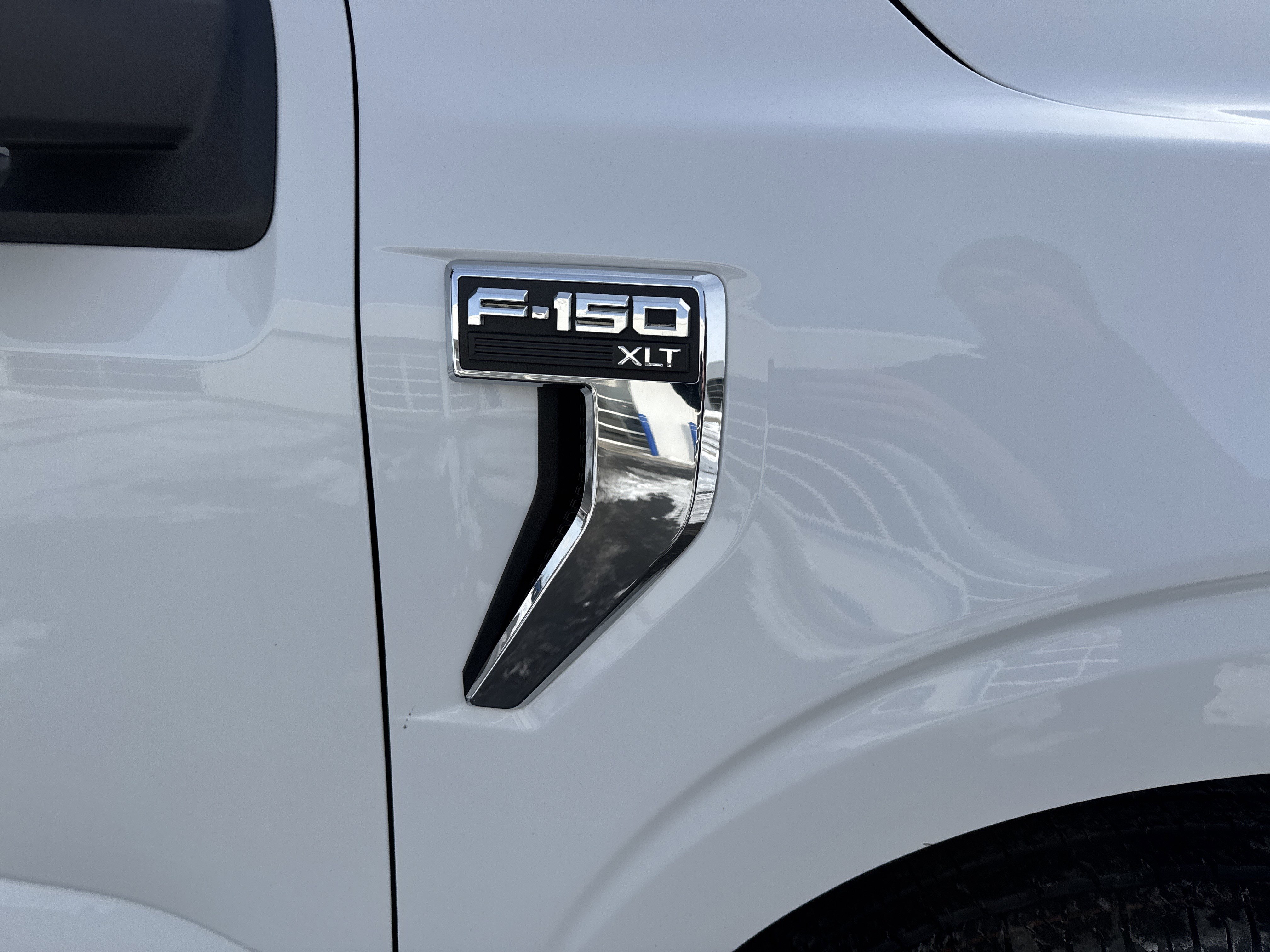 Used 2023 Ford F150 XLT w/ XTR Package image 7