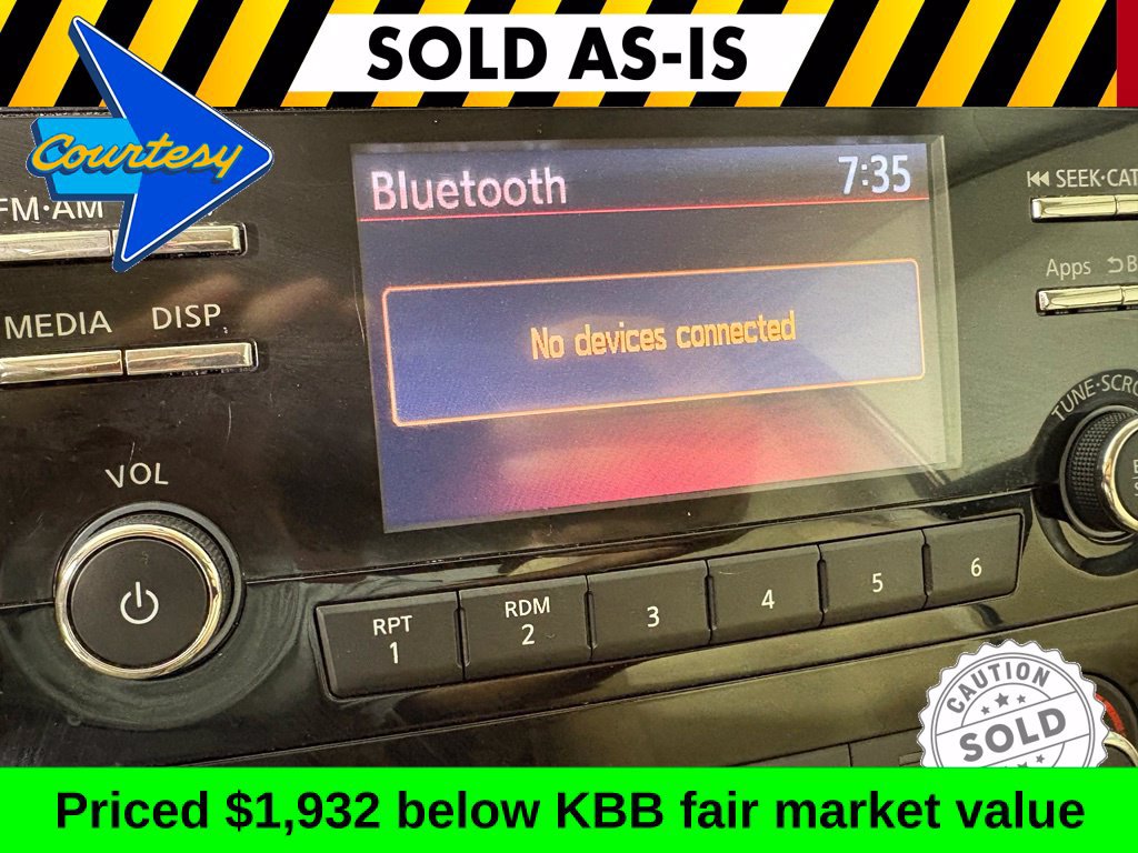 Used 2015 Nissan Rogue S FWD image 28