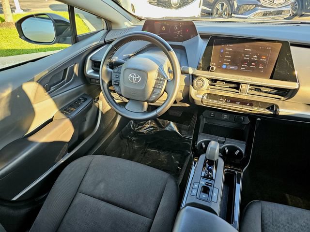 Used 2023 Toyota Prius LE FWD image 29