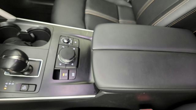 Used 2025 MAZDA CX-90 3.3 Turbo w/ Select Package image 13
