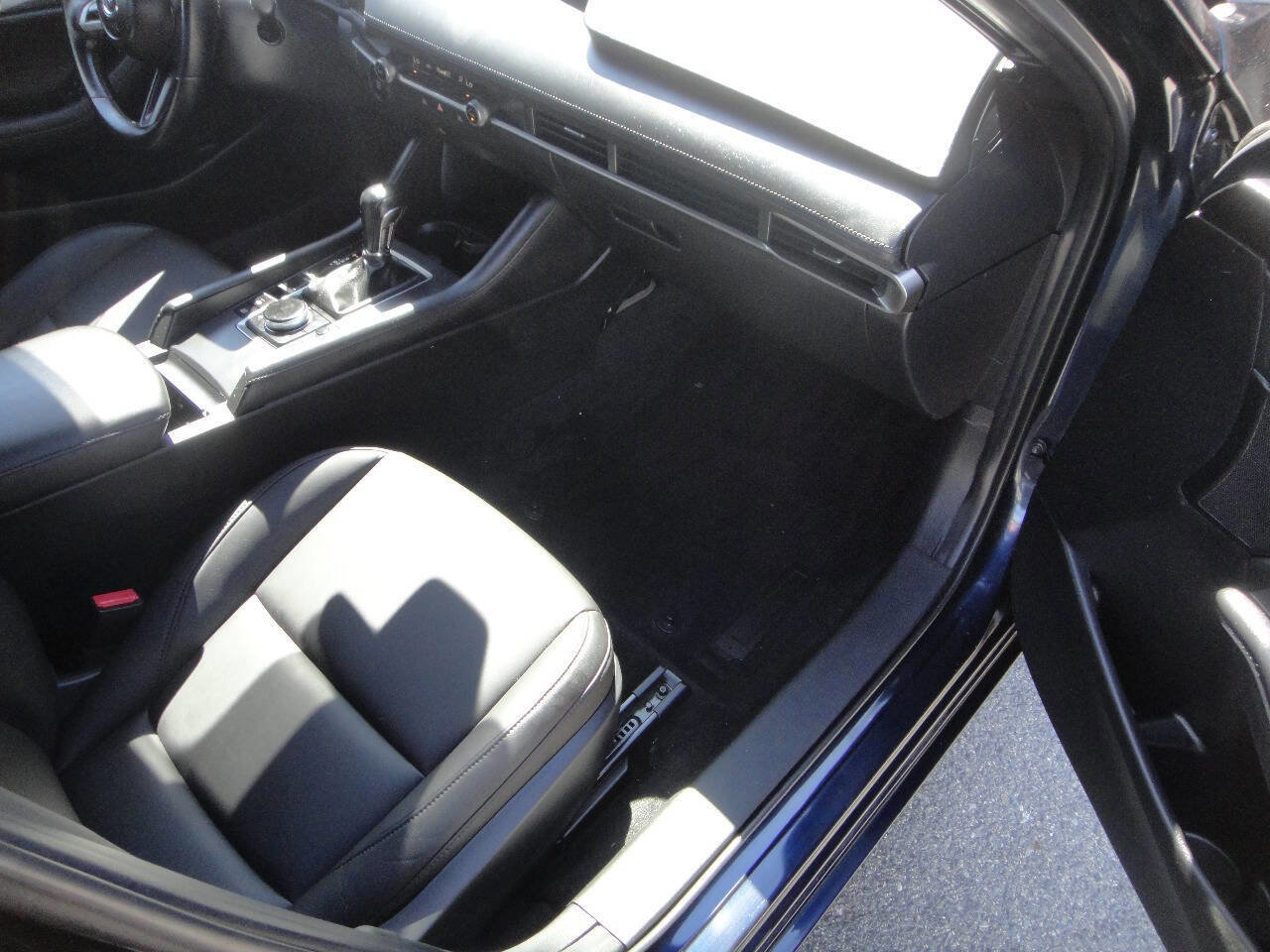 Used 2021 MAZDA MAZDA3 s image 14