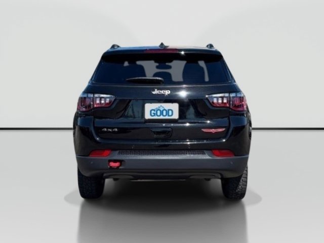 Used 2024 Jeep Compass Trailhawk AWD/4WD image 4