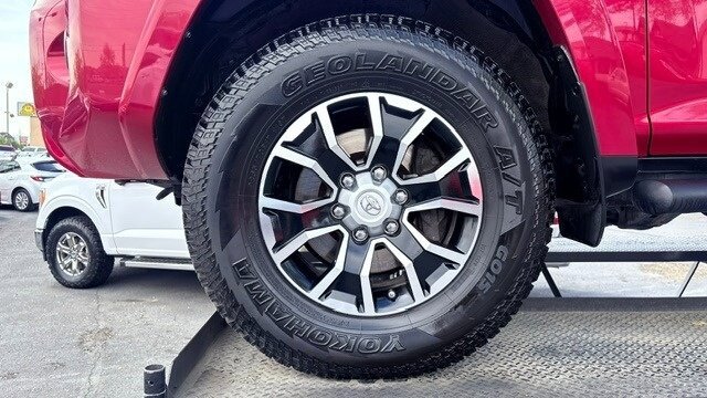 Used 2019 Toyota 4Runner SR5 Premium AWD/4WD image 27
