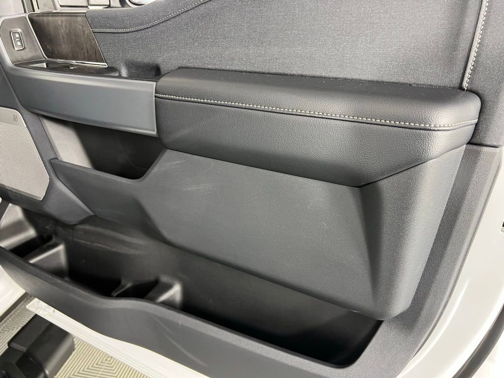 Used 2024 Ford F250 Lariat image 32