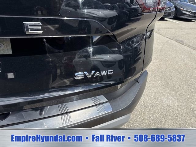 Used 2023 Nissan Rogue SV AWD/4WD image 5