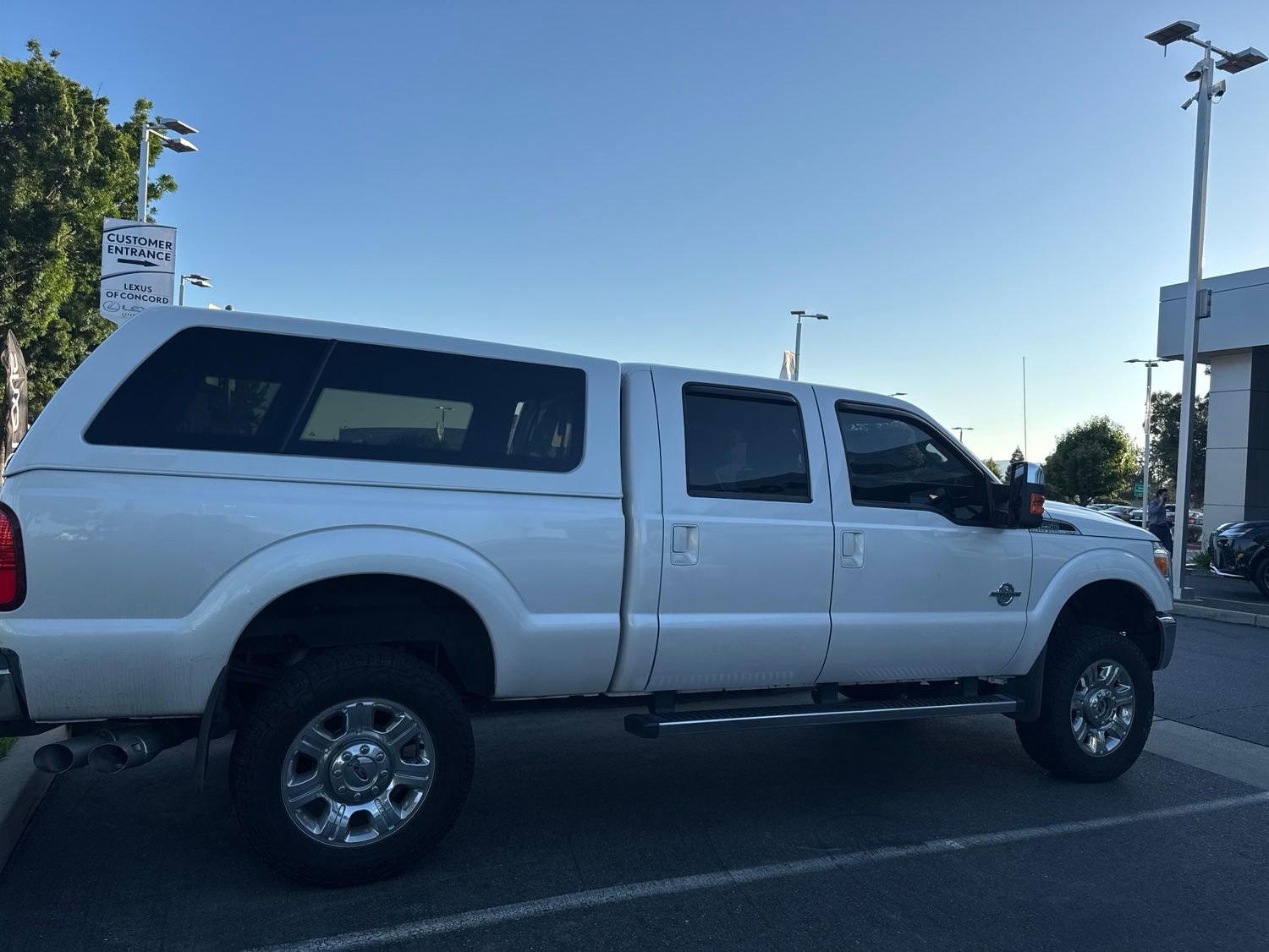Used 2016 Ford F250 Lariat w/ Chrome Package AWD/4WD image 9
