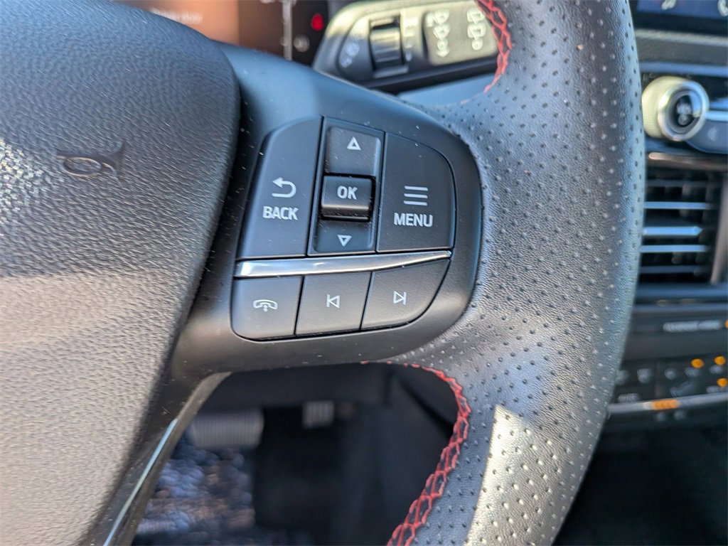 Used 2025 Ford Escape ST-Line image 23