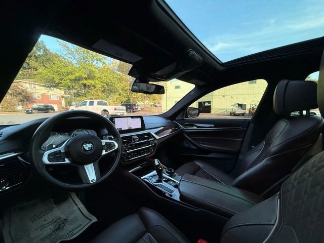Used 2018 BMW 540i xDrive image 16