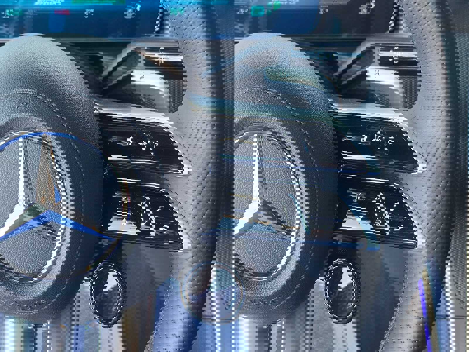 Used 2024 Mercedes-Benz C 43 AMG 4MATIC Sedan image 33