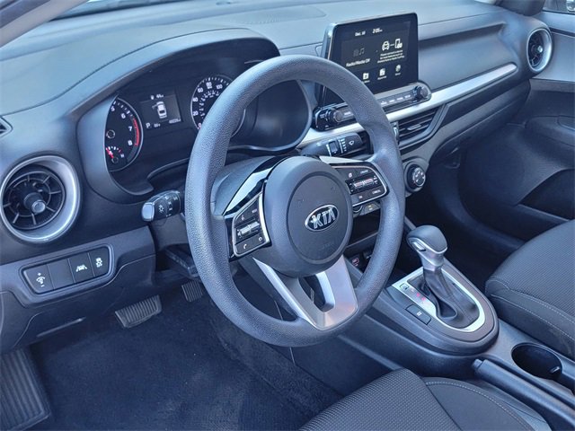 Used 2021 Kia Forte LXS image 7