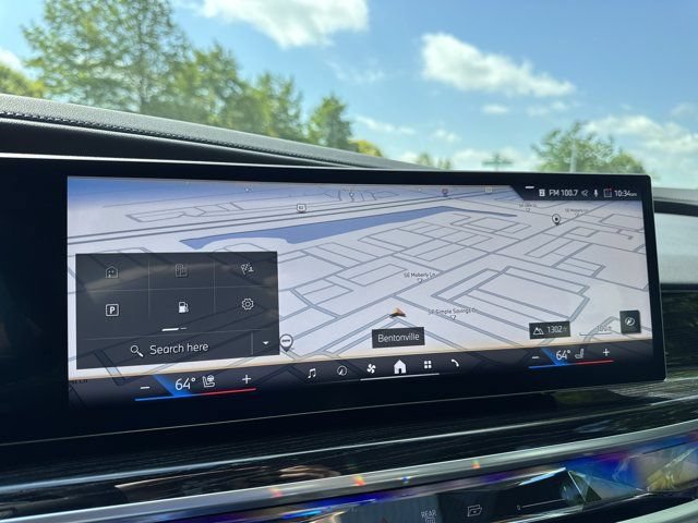 Used 2025 BMW 740i xDrive AWD/4WD image 15