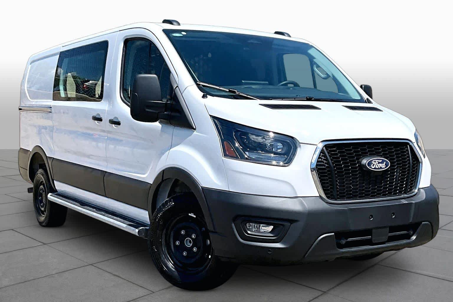 Used 2026 Ford Transit 250 Low Roof w/ Exterior Upgrade Package RWD image 3