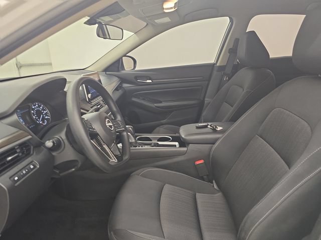 Used 2024 Nissan Altima 2.5 SV FWD image 19