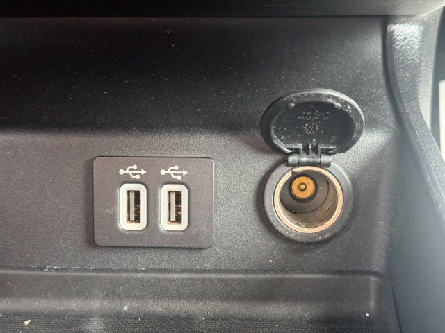 Used 2020 Ford Fusion SEL FWD image 33