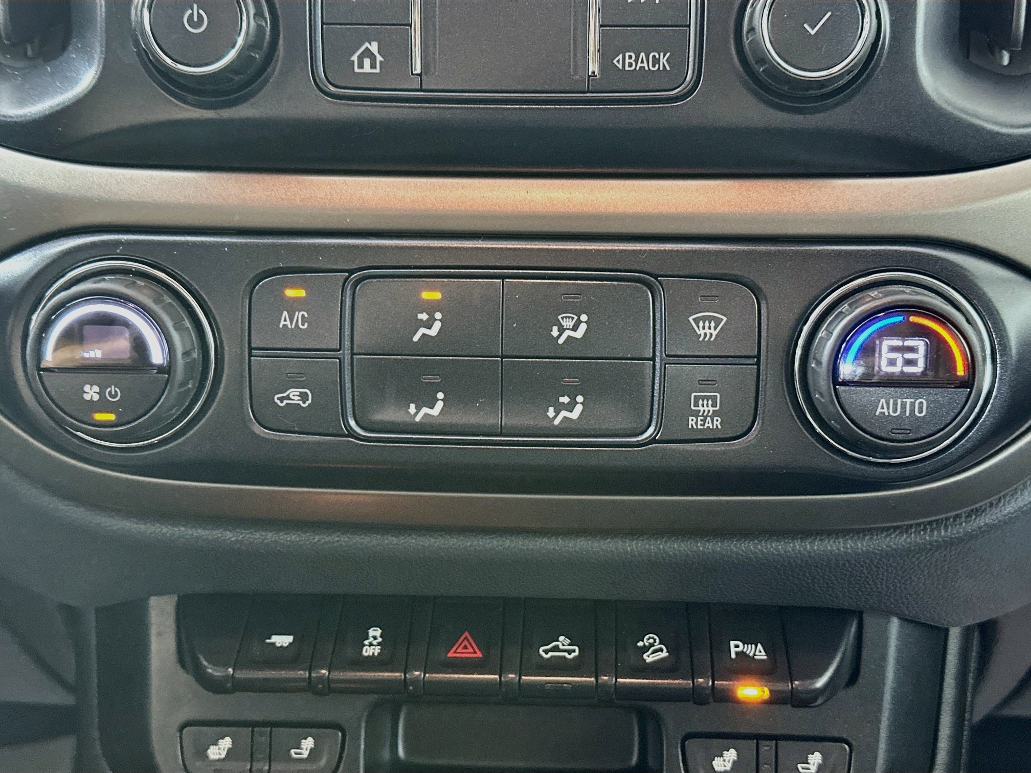 Used 2020 Chevrolet Colorado Z71 AWD/4WD image 15