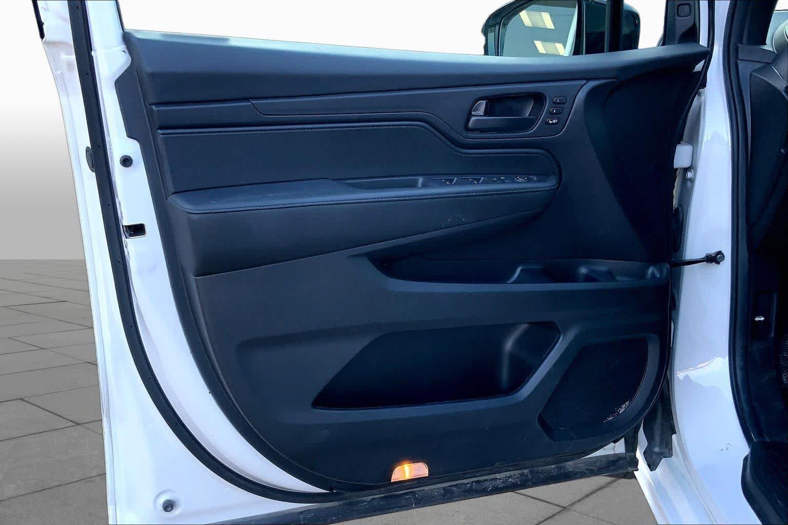 Used 2025 Honda Odyssey Sport-L image 22