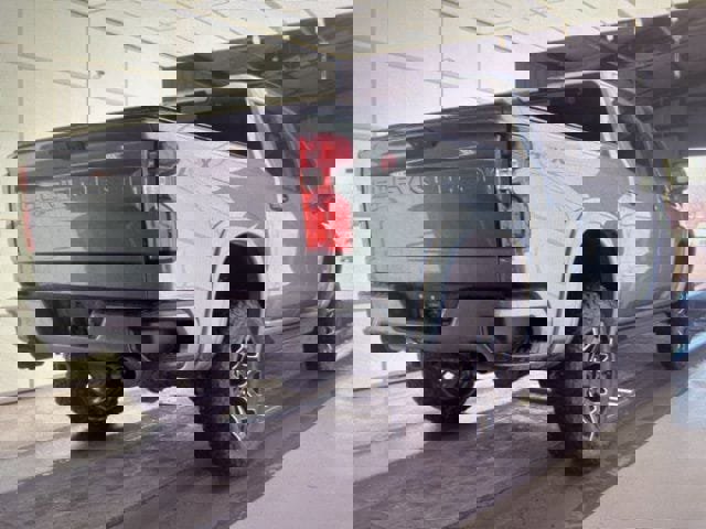 Used 2021 Chevrolet Silverado 1500 RST w/ Convenience Package II image 5