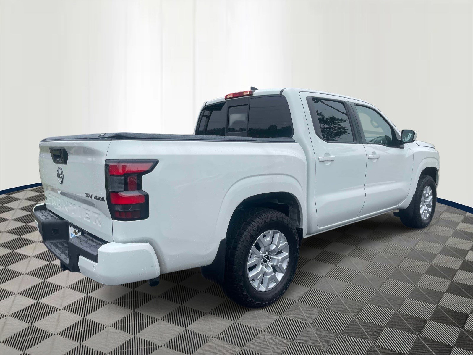 Used 2022 Nissan Frontier SV AWD/4WD image 4