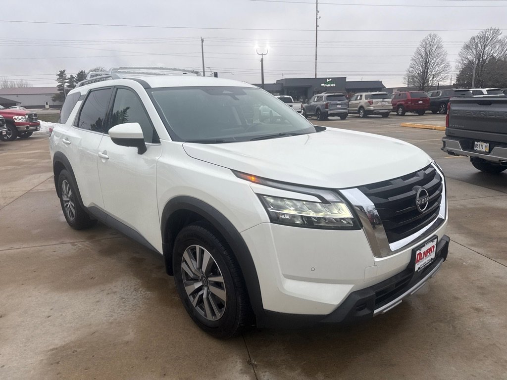 Used 2023 Nissan Pathfinder SL image 7
