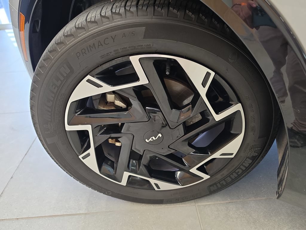 Certified 2024 Kia Sportage SX FWD image 38