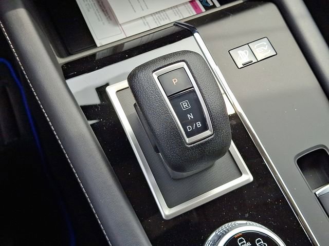 New 2025 Mitsubishi Outlander ES image 10